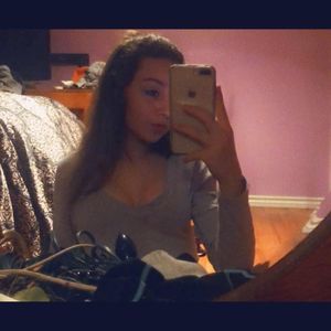 Meet your Posher, Mae